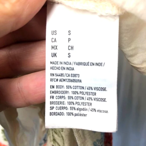 *3 FOR $20* AMERICAN EAGLE OUTFITTERS s size small cream floral halter crop top - Picture 11 of 11